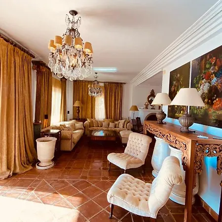 Villa Lujosa En Primera Linea